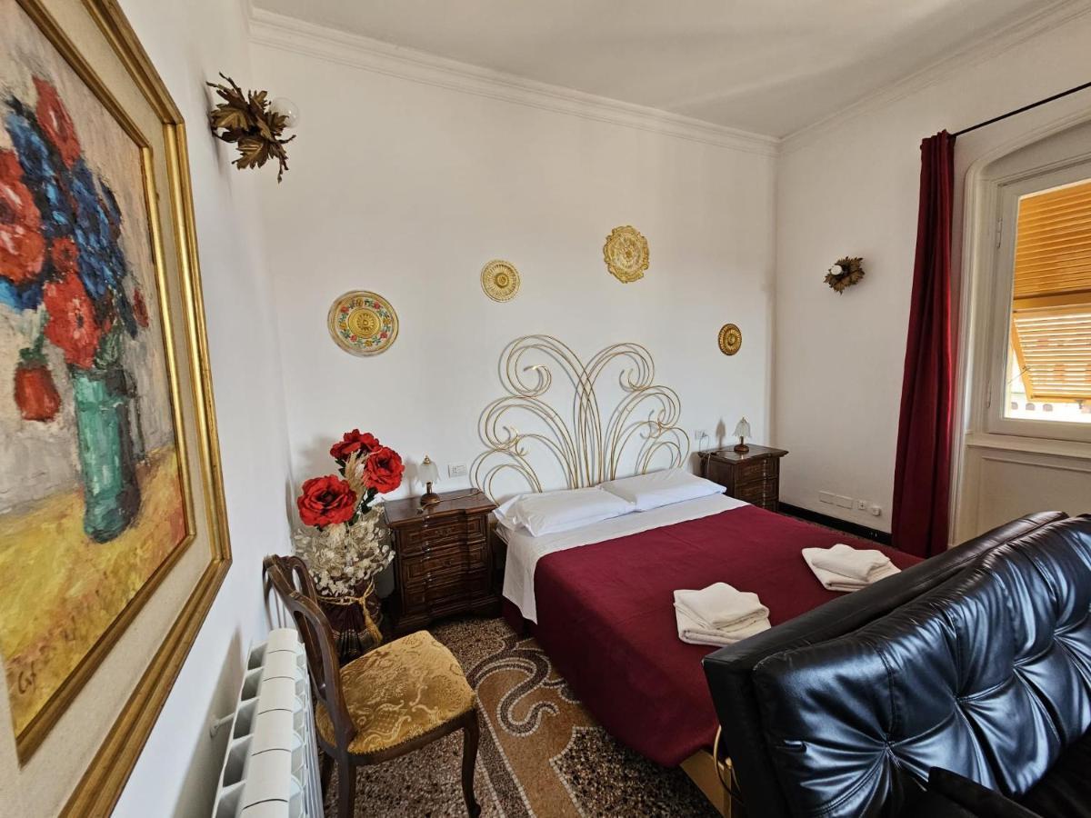 Antiche Memorie-eleganza E Confort In Centro Citta Genoa